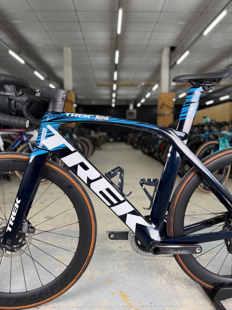 Used Trek Madone SLR 7 eTap 2021 2021 Road & Gravel, Blue — image 21 of 22