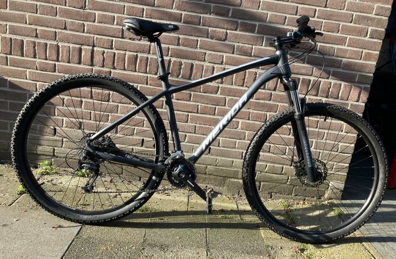 Gebrauchtes Merida BIG.NINE 60 2021 2021 Mountainbike, Hellgrau, 29 — Bild 2 von 14