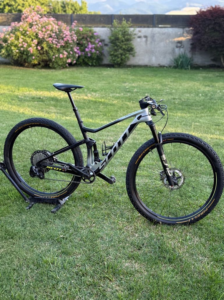 Used Scott Spark RC 900 Pro 2020 2020 Mountainbike — image 1 of 11