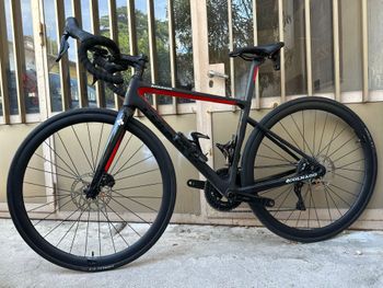 Used Colnago V3 Disc 105 Bike 2024 2024 Road & Gravel, Black — image 2 of 4