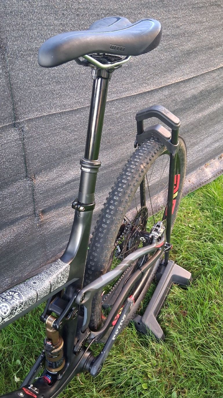Used Pivot Mach 4 SL World Cup XTR 2021 2021 Mountainbike, Black, 29 — image 8 of 11