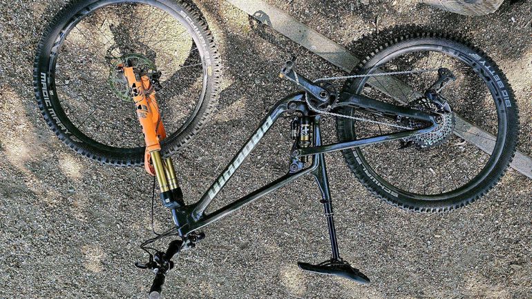 Used Propain Hugene CF 29" Highend 2022 2022 Mountainbike, Light Gray — image 11 of 19