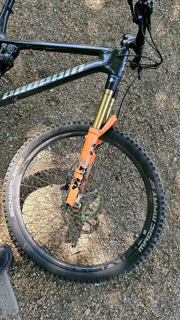 Used Propain Hugene CF 29" Highend 2022 2022 Mountainbike, Light Gray — image 9 of 19