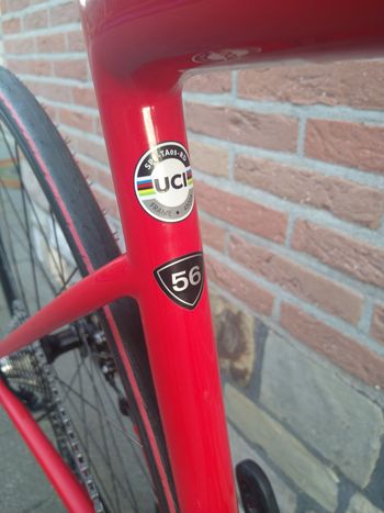 Used Specialized Tarmac SL6 Sport 2022 2022 Road & Gravel, Red — image 7 of 13