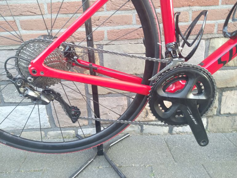 Used Specialized Tarmac SL6 Sport 2022 2022 Road & Gravel, Red — image 3 of 13