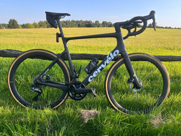 Used Cervélo Caledonia Shimano Ultegra Di2 2024 Road & Gravel, Black — image 1 of 3