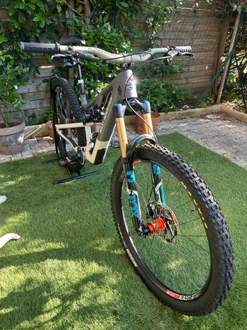 Used Rocky Mountain Instinct Carbon 70 2025 2025 Mountainbike, Light Gray — image 3 of 3