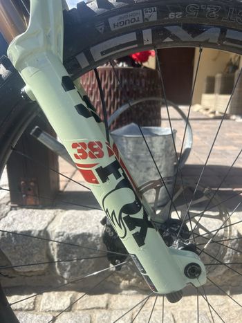 Used Trek Slash 9.8 GX 2022 2022 Mountainbike, Blue — image 14 of 21