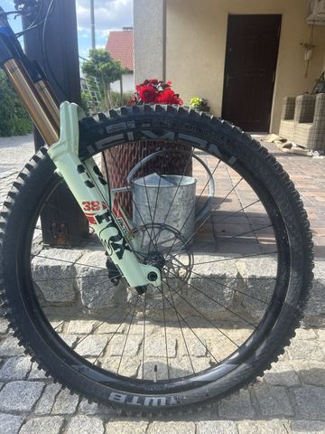 Brugt Trek Slash 9.8 GX 2022 2022 Mountainbike — billede 7 af 22