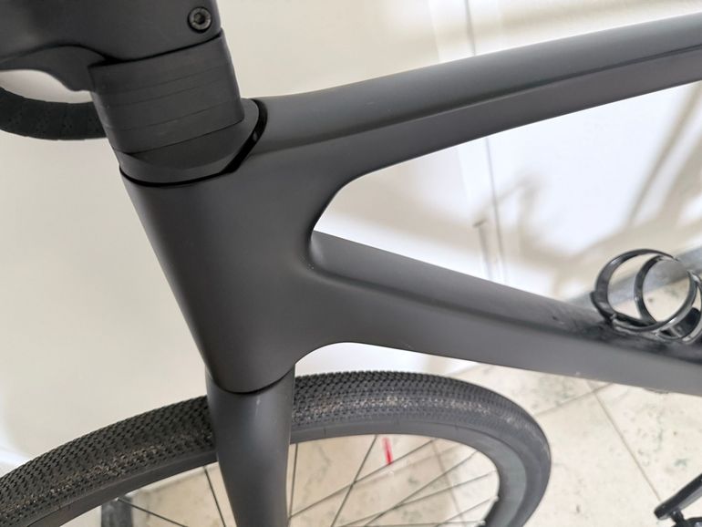 Used Evolve Evolve Custom Campagnolo Centaur 2026 Road & Gravel, Black — image 2 of 6