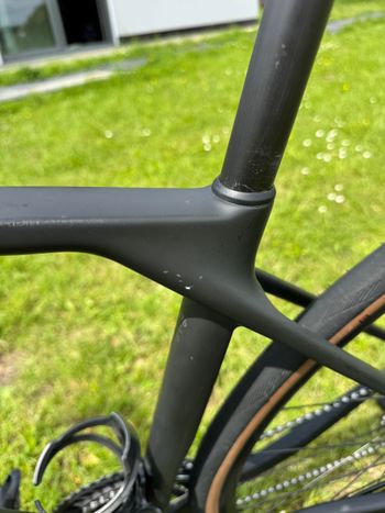 Used Canyon Endurace CF 7 2022 2022 Road & Gravel, Negro — image 7 of 9