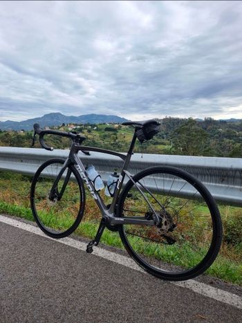 Used Mendiz F8 Shimano 105 2024 Road & Gravel, Light Gray — image 3 of 3