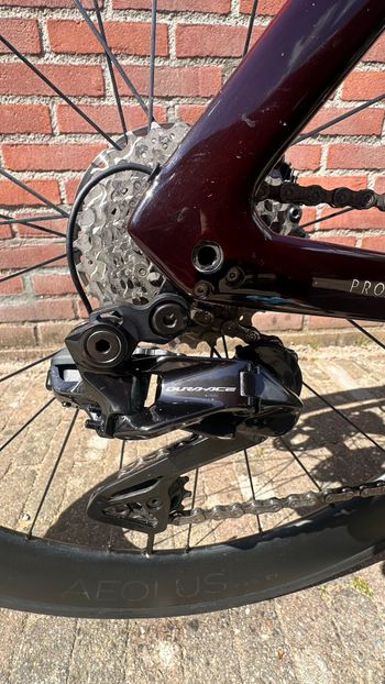 Used Trek Madone SLR 7 Gen 7 2024 2024 Road & Gravel, Red — image 3 of 4