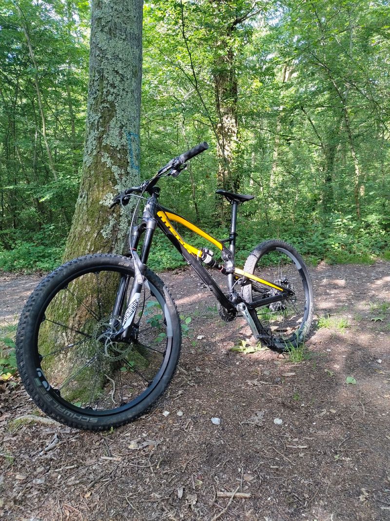 Used Nukeproof Mega 2017 MTB