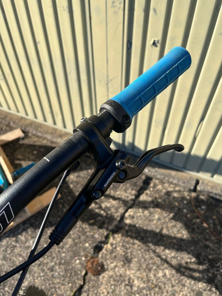 Used Trek Marlin 5 2019 2019 Mountainbike, Blue — image 6 of 15