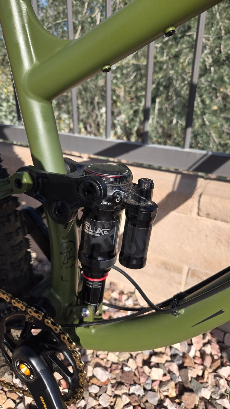 Used Chromag Chromag Darco 2023 Mountainbike, Green — image 7 of 15