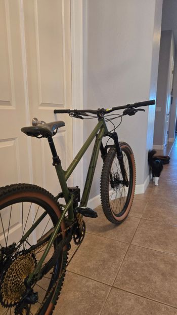 Used Chromag Chromag Darco 2023 Mountainbike, Green — image 13 of 15
