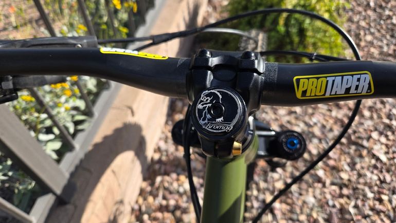 Used Chromag Chromag Darco 2023 Mountainbike, Green — image 6 of 15