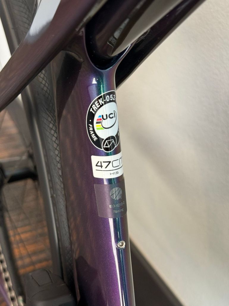 Used Trek Madone SLR 7 eTap 2022 2022 Road & Gravel, Green — image 8 of 8