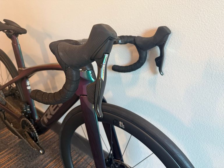 Used Trek Madone SLR 7 eTap 2022 2022 Road & Gravel, Green — image 2 of 8