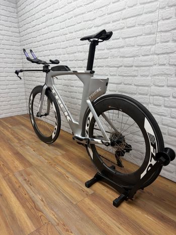 Used Trek Speed Concept AXS 2018 2018 Road & Gravel, Light Gray — image 6 of 6