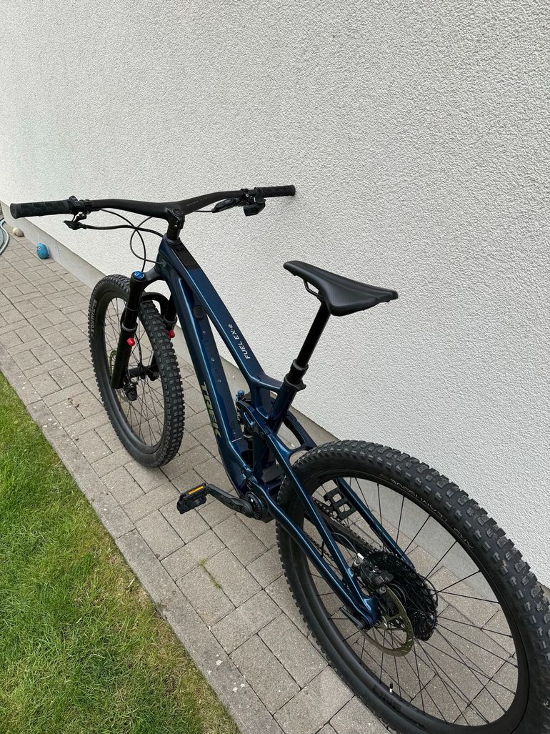 Used Trek Fuel EXe 9.8 GX AXS 2023 2023 Mountainbike — image 4 of 18