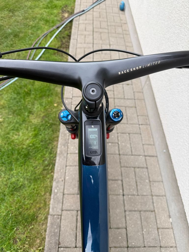 Used Trek Fuel EXe 9.8 GX AXS 2023 2023 Mountainbike — image 8 of 18