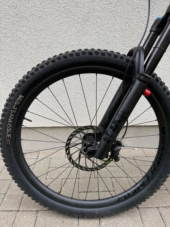 Used Trek Fuel EXe 9.8 GX AXS 2023 2023 Mountainbike — image 11 of 18