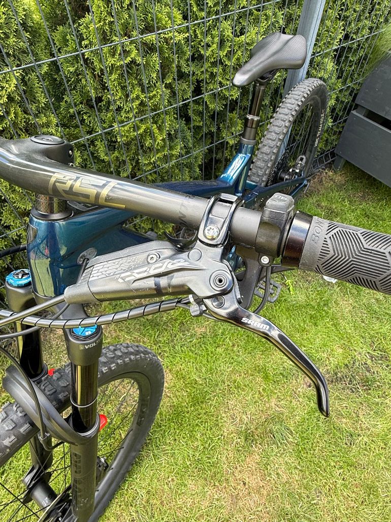 Used Trek Fuel EXe 9.8 GX AXS 2023 2023 Mountainbike, Blue, 29 — image 11 of 20
