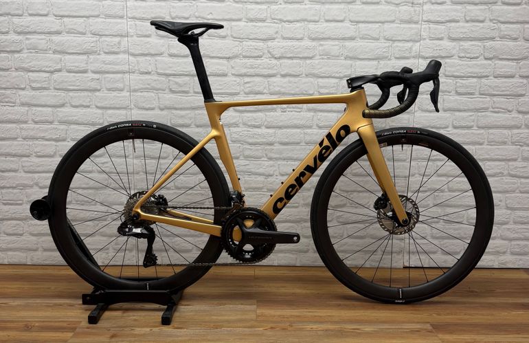 Used Cervélo Soloist Ultegra Di2 2024 2024 Road & Gravel, Black — image 1 of 6