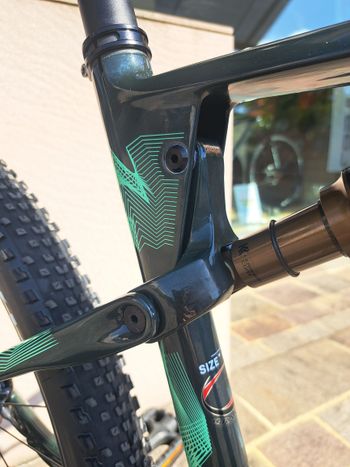 Used Orbea OIZ M-TEAM AXS 2025 2025 Mountainbike, Green, 29 — image 7 of 7