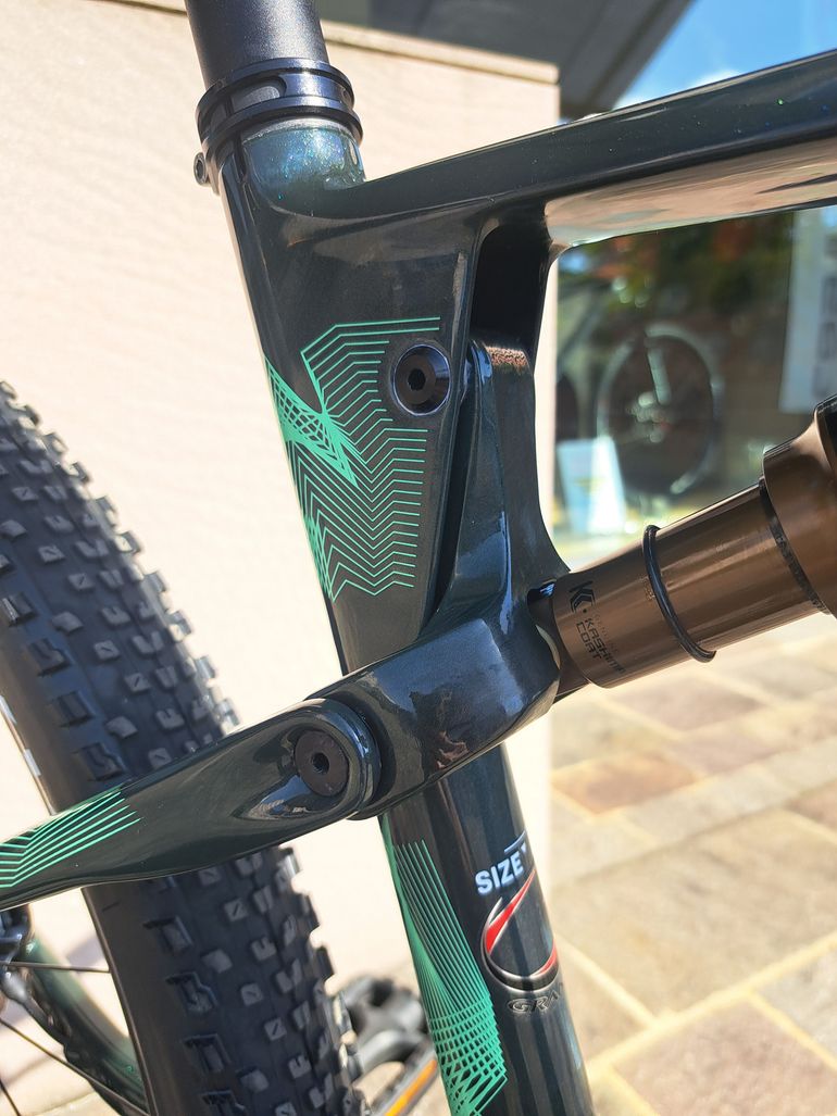 Used Orbea OIZ M-TEAM AXS 2025 2025 Mountainbike, Green, 29 — image 7 of 7