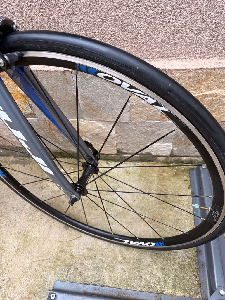 Used Fuji Gran Fondo Shimano 105 2017 Road & Gravel, Light Gray — image 8 of 9