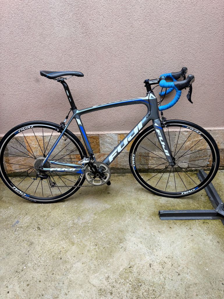 Used Fuji Gran Fondo Shimano 105 2017 Road & Gravel, Light Gray — image 1 of 9