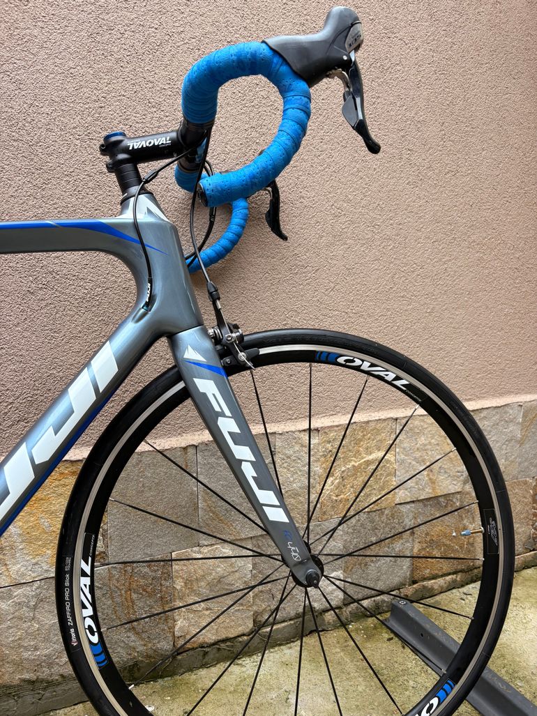 Used Fuji Gran Fondo Shimano 105 2017 Road & Gravel, Light Gray — image 2 of 9