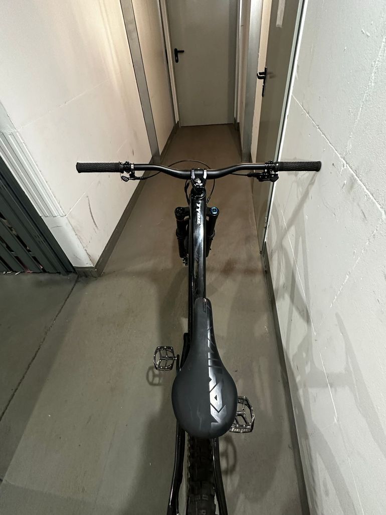 Used Propain Tyee SRAM GX 2022 Mountainbike, Black — image 2 of 5
