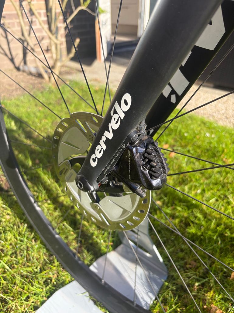 Used Cervélo R3 Ultegra Di2 Disc 2019 2019 Road & Gravel, Black — image 4 of 8