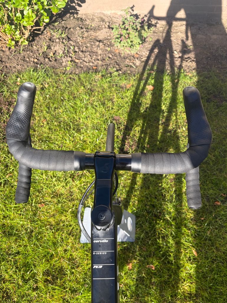 Used Cervélo R3 Ultegra Di2 Disc 2019 2019 Road & Gravel, Black — image 5 of 8