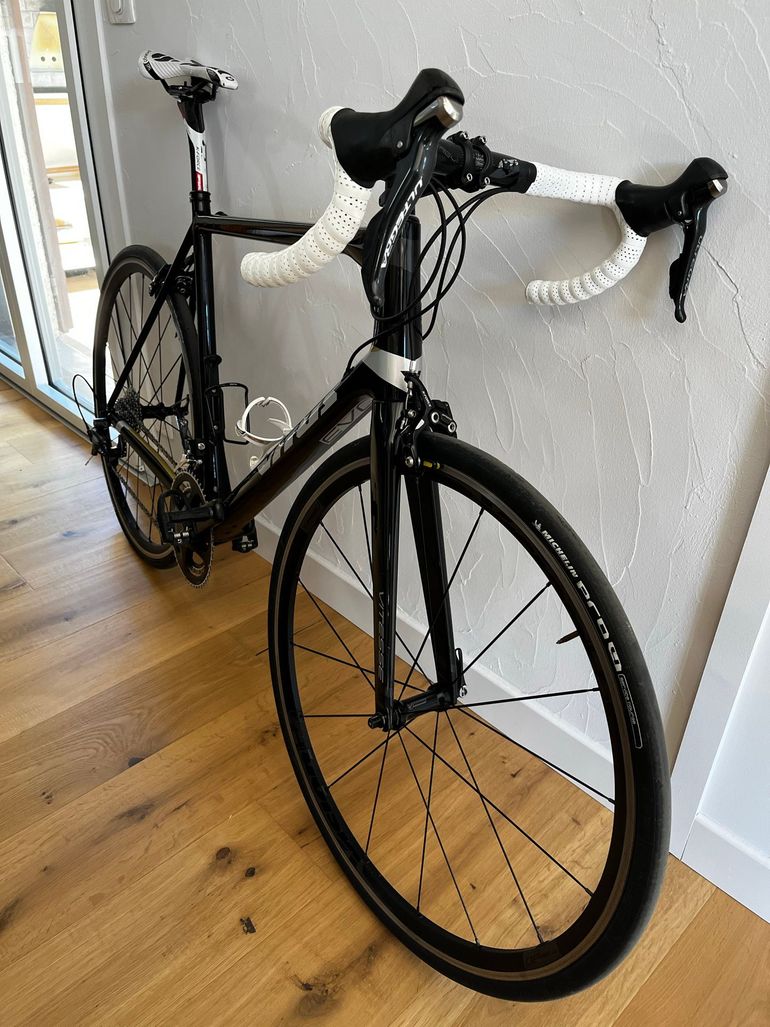 Used Vitus Vitesse Shimano Ultegra 2022 Road & Gravel, Black — image 2 of 10