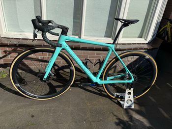 Used Bianchi Specialissima - Red eTap AXS 2022 2022 Road & Gravel, Verde — image 2 of 10