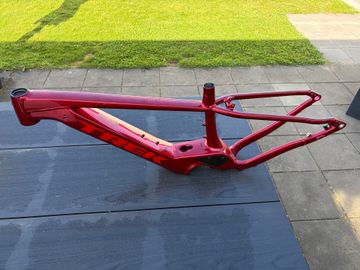 Używany Trek Marlin+ 6 2024 Frameset 2024 Mountainbike — zdjęcie 1 z 7