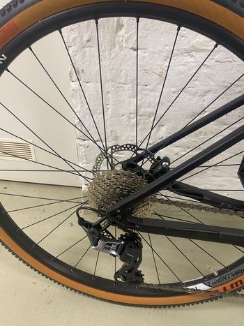Used Focus Atlas Shimano GRX 2023 Road & Gravel, Black — image 4 of 8