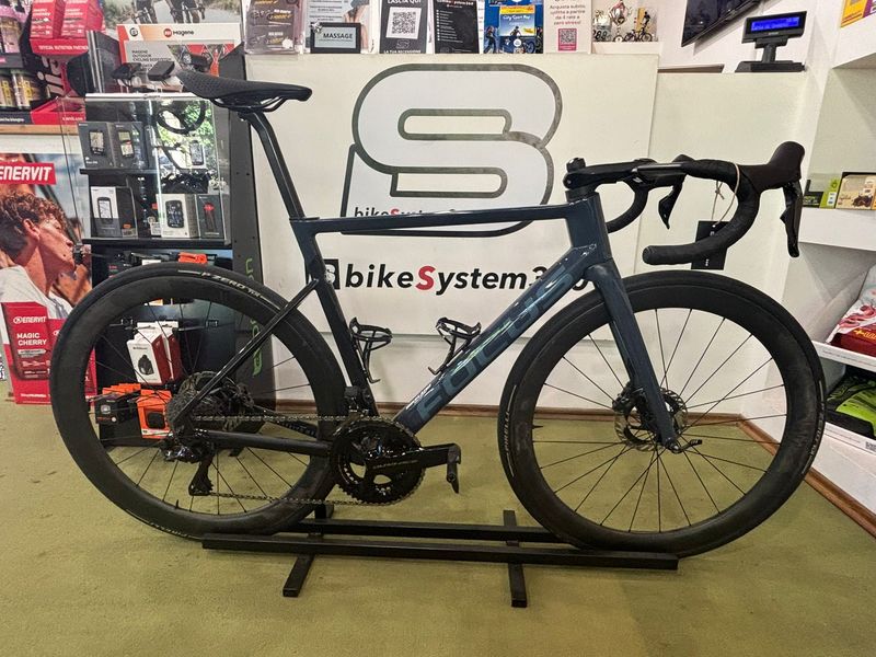 Brugt Focus IZALCO MAX 9.7 2022 2022 Road & Gravel — billede 1 af 4