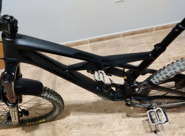 Used Specialized Enduro Shimano Deore XT 2019 Mountainbike, Nero — image 9 of 13