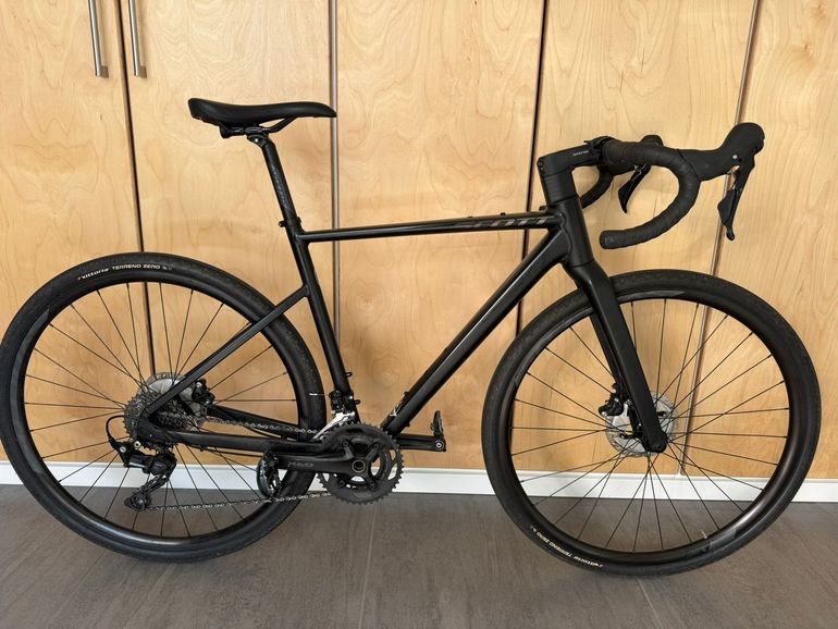 Used Scott Contessa Speedster Gravel 15 2024 2024 Road & Gravel — image 1 of 4