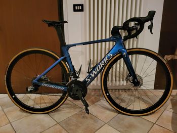 Used Specialized S-Works Venge ViAS Disc eTap 2018 2018 Road & Gravel — image 2 of 10
