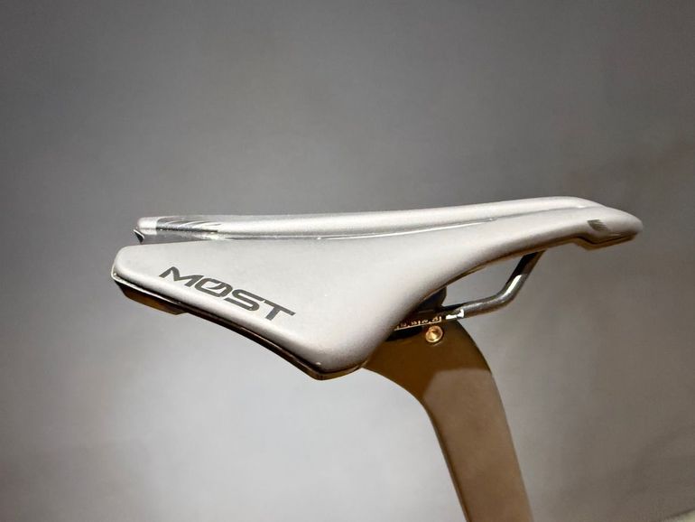 Used Pinarello F5 105 Di2 2026 2026 Road & Gravel, Green — image 6 of 7