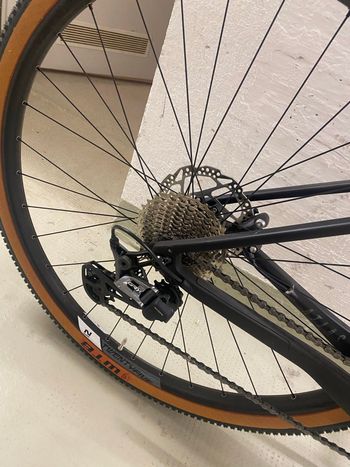 Used Focus Atlas Shimano GRX 2023 Road & Gravel, Black — image 4 of 8