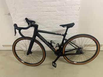 Used Focus Atlas Shimano GRX 2023 Road & Gravel, Black — image 2 of 8