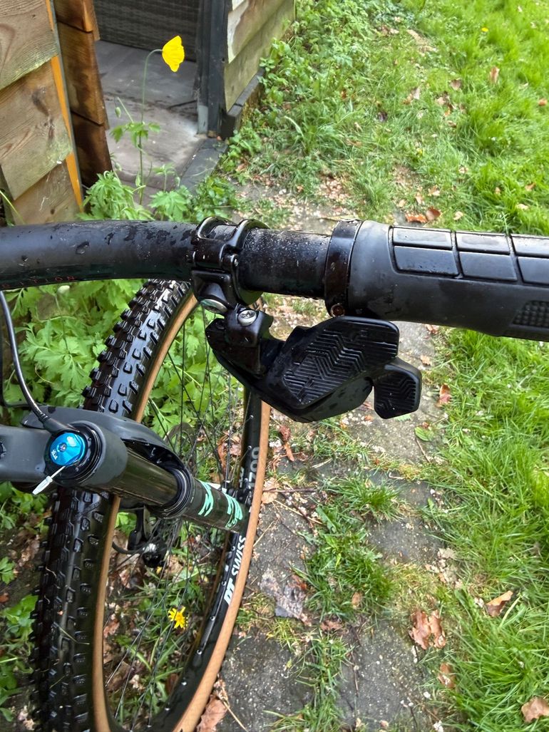 Used Orbea Orbea Oiz M20 TR SRAM AXS 2020 Mountainbike, Green — image 4 of 7